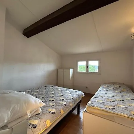 : Lumineux 2 Pièces Avec Parking Dans Résidence Calme - Fr-1-226-536 Apartamento