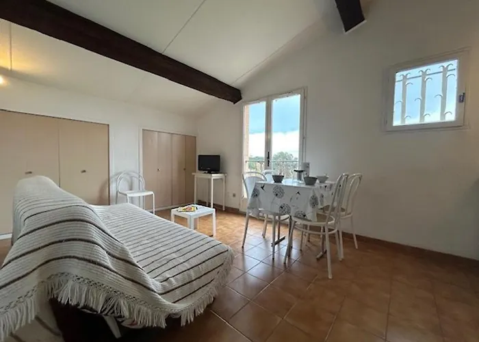 Apartamento : Lumineux 2 Pièces Avec Parking Dans Résidence Calme - Fr-1-226-536 Sainte-Maxime